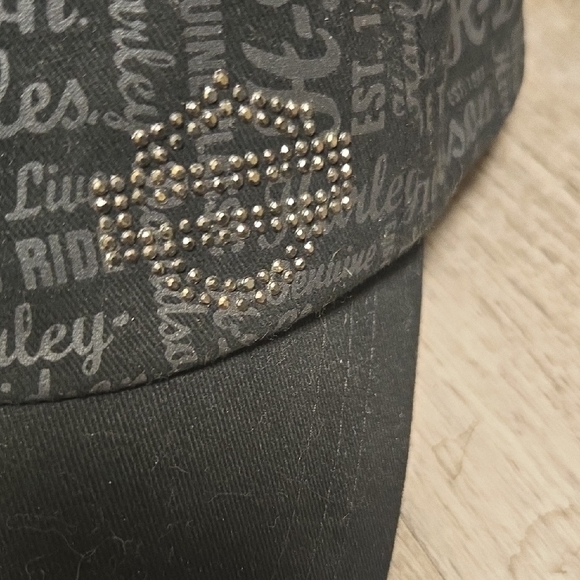 Harley-Davidson Gray Patterned Cap with Rhinestone Logo - Picture 2 of 9